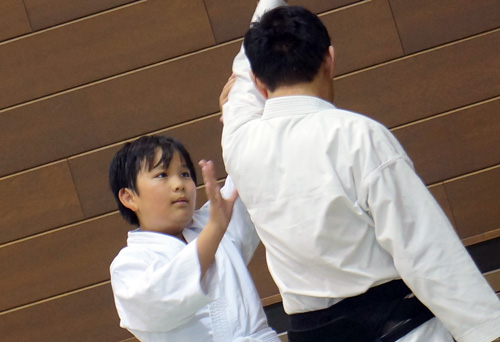 代表・古田一雄写真