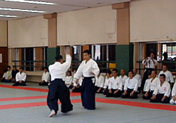 代表・古田一雄写真