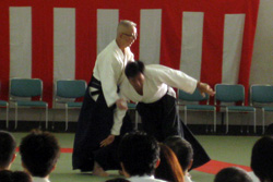 代表・古田一雄写真